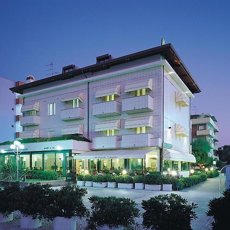 Hotel Angela Fano Kültér fotó